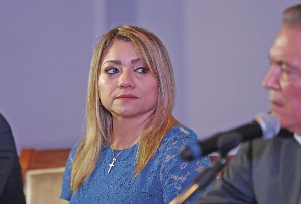 Mitradel propone ley para suspender contratos hasta diciembre. Mitradel propone ley para suspender contratos hasta diciembre.
