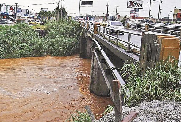 El río Juan Díaz es el más inundable de Panamá. El río Juan Díaz es el más inundable de Panamá.