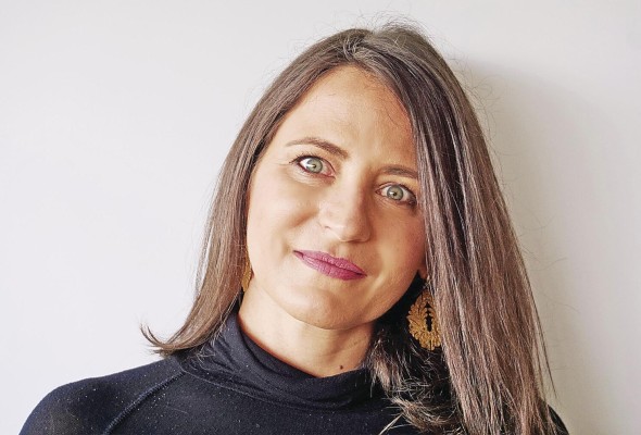 Antes de su incursión en el mundo corporativo y en Microsft, Duchamp se desempeñó como experta en comunicaciones en algunos gabinetes del gobierno colombiano y como corresponsal internacional de medios. Antes de su incursión en el mundo corporativo y en Microsft, Duchamp se desempeñó como experta en comunicaciones en algunos gabinetes del gobierno colombiano y como corresponsal internacional de medios.