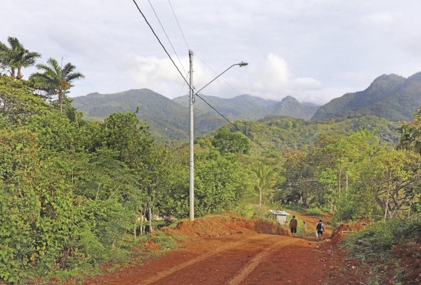 Vivir con energía eléctrica: una transformación para El Guayabo y El Filo Vivir con energía eléctrica: una transformación para El Guayabo y El Filo
