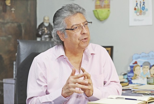 Orlando Quintero, director de la Fundación Pro Bienestar y Dignidad de las Personas Afectadas por el VIH-sida. Orlando Quintero, director de la Fundación Pro Bienestar y Dignidad de las Personas Afectadas por el VIH-sida.