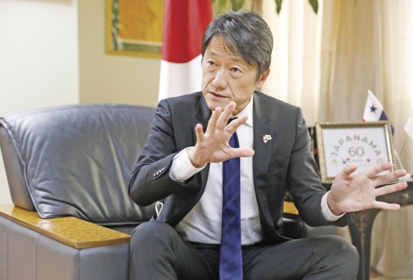 El embajador de Japón en Panamá, Hideo Fukushima, remarcó el interés de su país para ampliar la cartera de inversiones niponas en Panamá. El embajador de Japón en Panamá, Hideo Fukushima, remarcó el interés de su país para ampliar la cartera de inversiones niponas en Panamá.