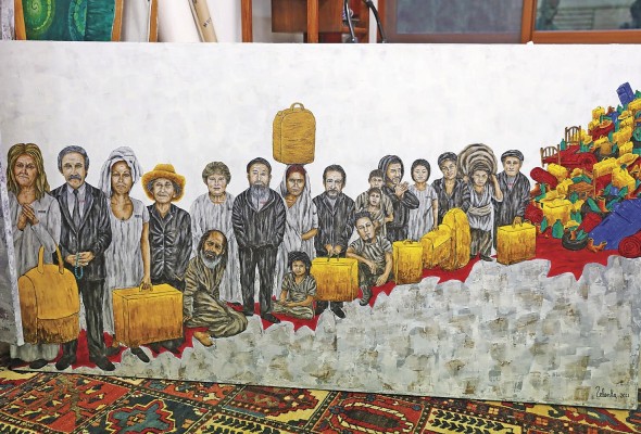 La problemática de la migración es un tema que Zelenka aborda en sus obras. La problemática de la migración es un tema que Zelenka aborda en sus obras.