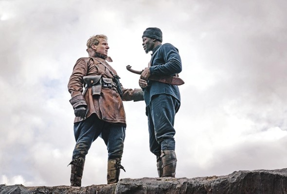 Fiennes y Hounsou representan la amistad incondicional. Fiennes y Hounsou representan la amistad incondicional.