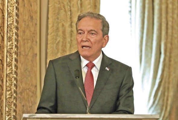 El presidente Laurentino Cortizo, ayer durante el anuncio en la Presidencia. El presidente Laurentino Cortizo, ayer durante el anuncio en la Presidencia.