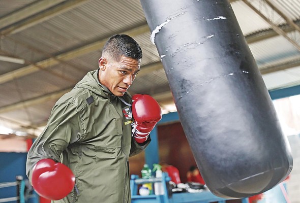 El boxeador panameño Ricardo 'El Científico' Núñez El boxeador panameño Ricardo 'El Científico' Núñez