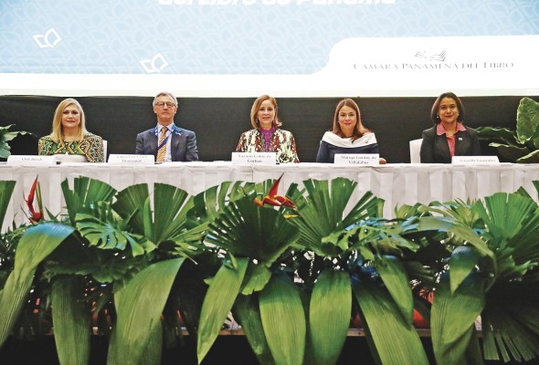 Orit Btesh, Chris Leo Clark Hoornaert, Yazmín Colón de Cortizo, Maruja Gorday de Villalobos y Gisselle González Orit Btesh, Chris Leo Clark Hoornaert, Yazmín Colón de Cortizo, Maruja Gorday de Villalobos y Gisselle González