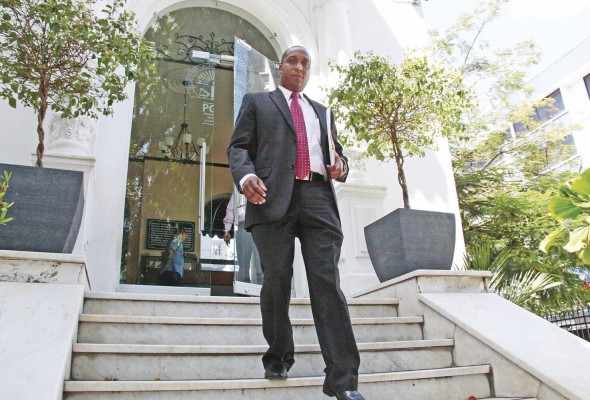 Javier Caraballo ingresó como segundo al mando en 2019, y en 2021 fue designado procurador interino tras la renuncia de Eduardo Ulloa. Javier Caraballo ingresó como segundo al mando en 2019, y en 2021 fue designado procurador interino tras la renuncia de Eduardo Ulloa.