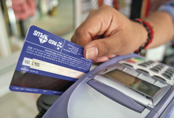 Según Clocktower Technology Ventures, los consumidores estadounidenses evitaron el uso de las tarjetas de crédito durante la pandemia. Según Clocktower Technology Ventures, los consumidores estadounidenses evitaron el uso de las tarjetas de crédito durante la pandemia.