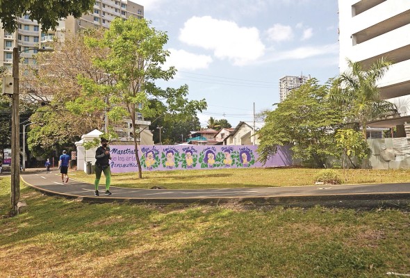 La obra 'Maestras de las artes panameñas' realizada por Momo Magallón La obra 'Maestras de las artes panameñas' realizada por Momo Magallón
