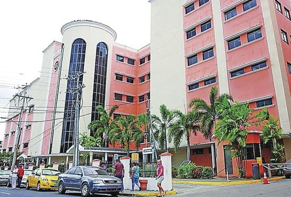 Desde 2022 la Contraloría General de la República había anunciado el ajuste presupuestario para el hospital Santo Tomás. Desde 2022 la Contraloría General de la República había anunciado el ajuste presupuestario para el hospital Santo Tomás.
