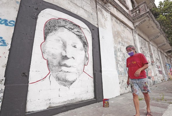 Un mural con el rostro de Victoriano Lorenzo cerca de la Asamblea Nacional realizado por el artista Ologuagdi. Un mural con el rostro de Victoriano Lorenzo cerca de la Asamblea Nacional realizado por el artista Ologuagdi.