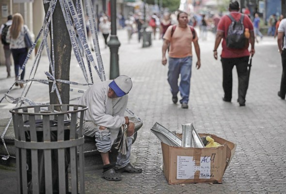 El BID indica que un programa de reformas para aumentar la confianza y el civismo implica aumentar los incentivos para cumplir las promesas, y la otra es aumentar la capacidad de los empleados para cumplir las promesas. El BID indica que un programa de reformas para aumentar la confianza y el civismo implica aumentar los incentivos para cumplir las promesas, y la otra es aumentar la capacidad de los empleados para cumplir las promesas.