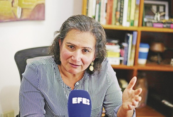 Celia Medrano, especialista en derechos humanos Celia Medrano, especialista en derechos humanos