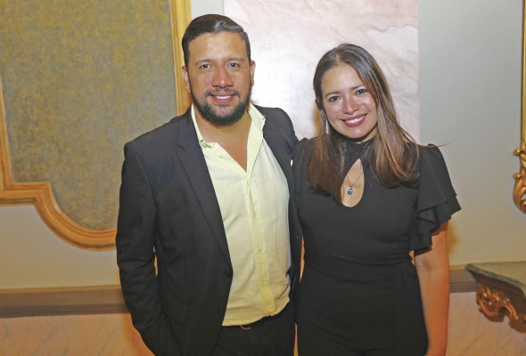 José Álvarez y Susan Samudio José Álvarez y Susan Samudio
