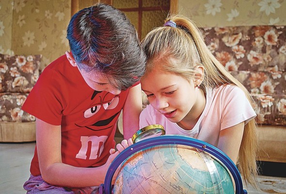 Los niños necesitan movimiento para crecer en todas las áreas de su vida. Los niños necesitan movimiento para crecer en todas las áreas de su vida.