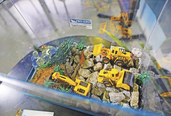 Expominera sirvió como escenario para la inauguración del III Encuentro Latinoamericano de Minería. Expominera sirvió como escenario para la inauguración del III Encuentro Latinoamericano de Minería.