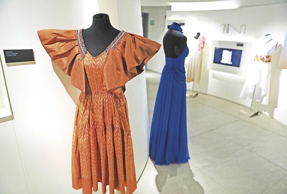 Son 13 diseñadores de la Asociación de Diseñadores de Moda y Afines de Panamá que participan en la exposición. Son 13 diseñadores de la Asociación de Diseñadores de Moda y Afines de Panamá que participan en la exposición.