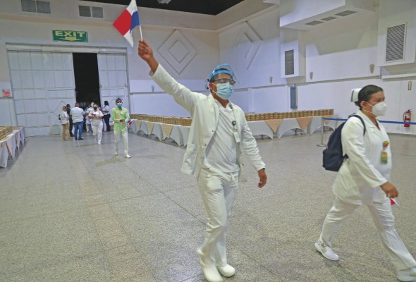 Pese a que la formación de médicos ha tenido un impacto en pandemia, las universidades han otorgado títulos de grado, dijo el Minsa ayer en un comunicado. Pese a que la formación de médicos ha tenido un impacto en pandemia, las universidades han otorgado títulos de grado, dijo el Minsa ayer en un comunicado.