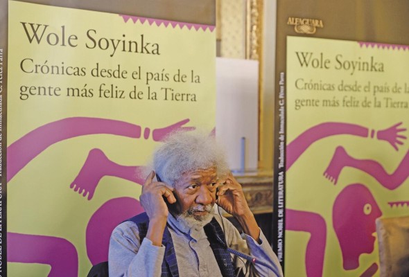 El premio Nobel, Wole Soyinka durante la presentación de su libro en Madrid. El premio Nobel, Wole Soyinka durante la presentación de su libro en Madrid.