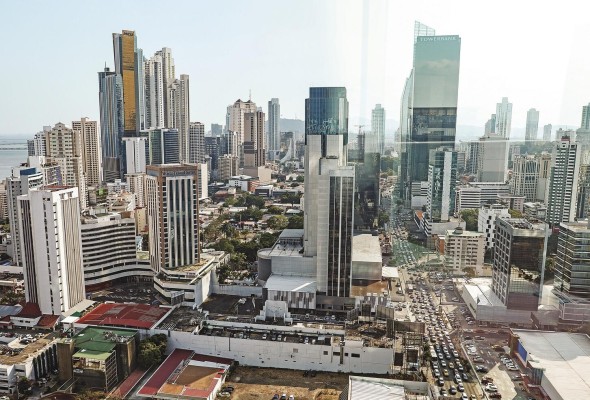 Panamá se mantendrá en las listas discriminatorias “de paraísos fiscales de la UE tras no hacer ajustes en su régimen tributario”. Panamá se mantendrá en las listas discriminatorias “de paraísos fiscales de la UE tras no hacer ajustes en su régimen tributario”.