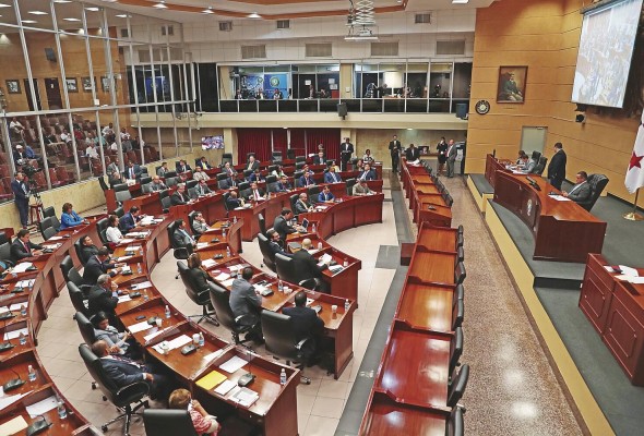 Cinco diputados del PRD pretende presidir la Asamblea Nacional el próximo 1 de julio. Cinco diputados del PRD pretende presidir la Asamblea Nacional el próximo 1 de julio.