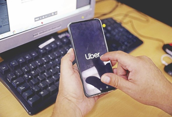 Plataforma de transporte Uber Plataforma de transporte Uber