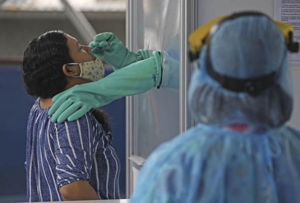 Médicos, enfermeras y técnicos de enfermería encabezan la lista Médicos, enfermeras y técnicos de enfermería encabezan la lista