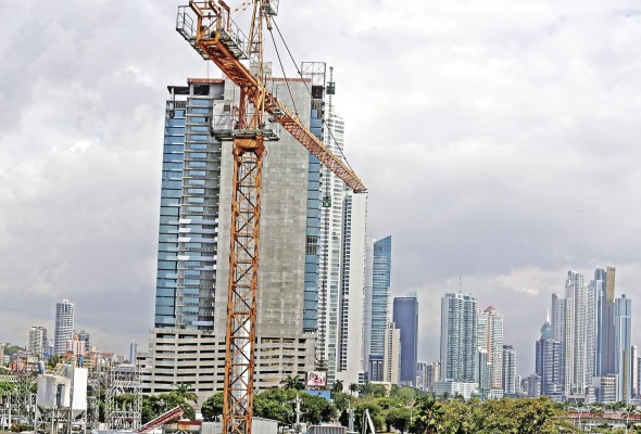 El sector construcción ha sido fuertemente golpeado por la pandemia. El sector construcción ha sido fuertemente golpeado por la pandemia.