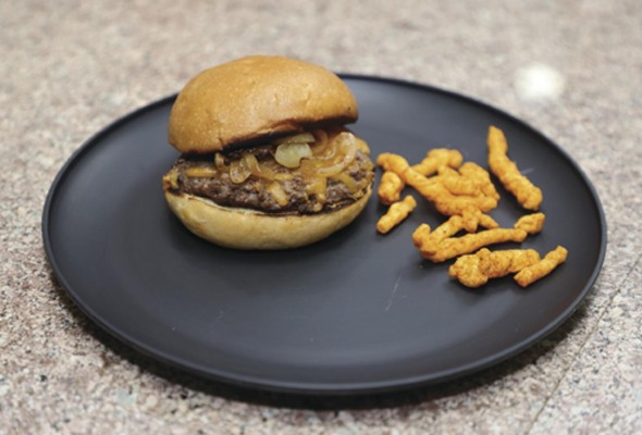 Hamburguesa creación del chef Bhansi Melwani Hamburguesa creación del chef Bhansi Melwani