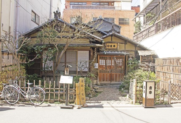 Lo tradicional es muy valorado en Japón. Lo tradicional es muy valorado en Japón.