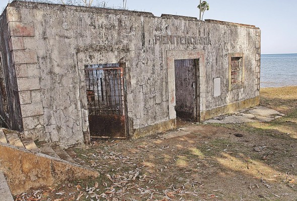 El 14 de febrero de 1920 nació el Centro Penal de Coiba. La prisión albergó a los más temidos criminales y violadores del país. El 14 de febrero de 1920 nació el Centro Penal de Coiba. La prisión albergó a los más temidos criminales y violadores del país.