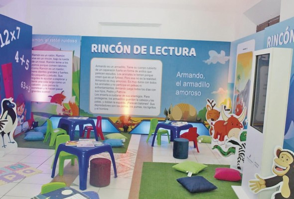 Rincón de lectura en la escuela Manuel José Hurtado Rincón de lectura en la escuela Manuel José Hurtado