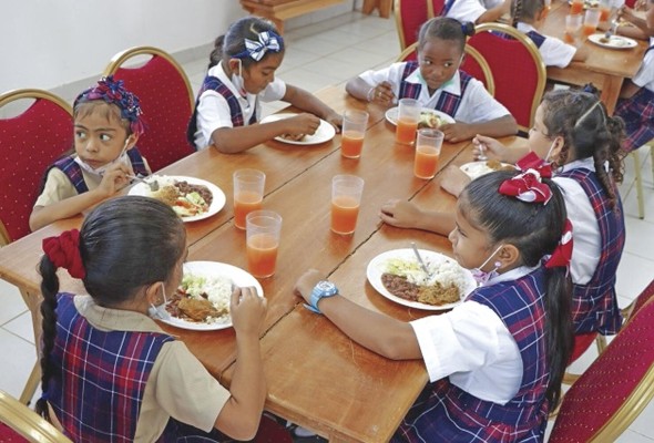 En el 2022, el plan Estudiar sin Hambre inició en 279 escuelas En el 2022, el plan Estudiar sin Hambre inició en 279 escuelas