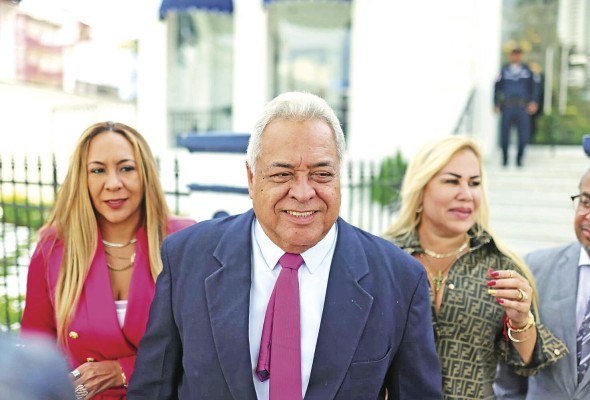 Alejando Pérez, abogado de Ricardo Martinelli Alejando Pérez, abogado de Ricardo Martinelli