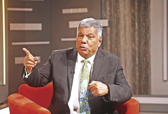 Felipe Argote: 'Precandidatos presidenciales evaden hacer planteamientos que les quiten votos' Felipe Argote: 'Precandidatos presidenciales evaden hacer planteamientos que les quiten votos'