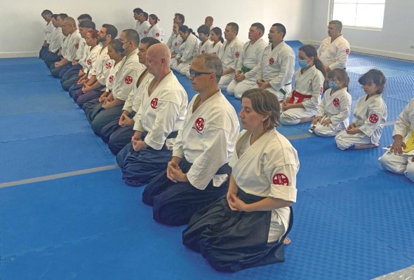 Practicantes de aikido Practicantes de aikido