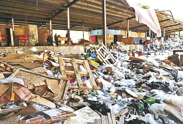 El mal manejo de los desechos en cerro Patacón ha perjudicado las galeras de reciclaje. El mal manejo de los desechos en cerro Patacón ha perjudicado las galeras de reciclaje.
