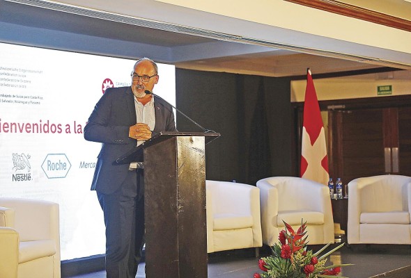 Gabriele Derighetti, embajador de Suiza para Costa Rica, Panamá, Nicaragua y El Salvador Gabriele Derighetti, embajador de Suiza para Costa Rica, Panamá, Nicaragua y El Salvador