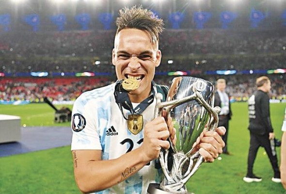 Lautaro Martínez Lautaro Martínez