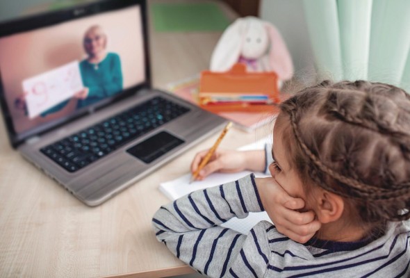 Las plataformas virtuales educativas llegaron para quedarse, pero para que sea un proyecto exitoso el Meduca debe adecuar la legislación y dictar los principios rectores. Las plataformas virtuales educativas llegaron para quedarse, pero para que sea un proyecto exitoso el Meduca debe adecuar la legislación y dictar los principios rectores.
