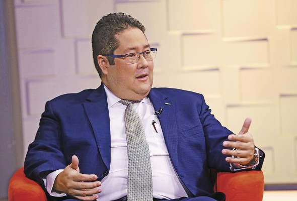 Alberto López Tom: 'Estamos luchando para que el gobierno adopte una verdadera posición de país logístico' Alberto López Tom: 'Estamos luchando para que el gobierno adopte una verdadera posición de país logístico'