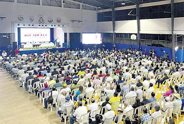 El proyecto fue presentado ante miembros de la comunidad, empresarios y productores de Coclé y provincias centrales. El proyecto fue presentado ante miembros de la comunidad, empresarios y productores de Coclé y provincias centrales.