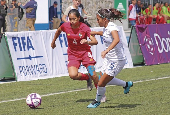 La Sub-20 de Panamá participó en el Torneo Femenino Uncaf FIFA Forward de la categoría, realizado en Guatemala el pasado mes de noviembre. La Sub-20 de Panamá participó en el Torneo Femenino Uncaf FIFA Forward de la categoría, realizado en Guatemala el pasado mes de noviembre.