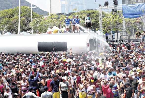 Culeco realizado en la Cinta Costera de la ciudad de Panamá en años anteriores. Culeco realizado en la Cinta Costera de la ciudad de Panamá en años anteriores.
