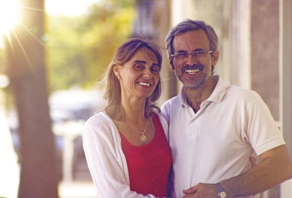 Independientemente del tipo de cáncer, cuando el paciente recibe un diagnóstico oncológico vive un alto grado de estrés emocional. En este caso es necesario buscar apoyo con un profesional en la materia. Independientemente del tipo de cáncer, cuando el paciente recibe un diagnóstico oncológico vive un alto grado de estrés emocional. En este caso es necesario buscar apoyo con un profesional en la materia.
