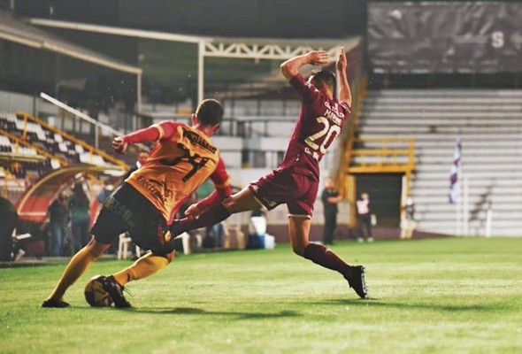 Michaell Barrantes anotó el gol de la victoria del Saprissa sobre el Herediano. Michaell Barrantes anotó el gol de la victoria del Saprissa sobre el Herediano.