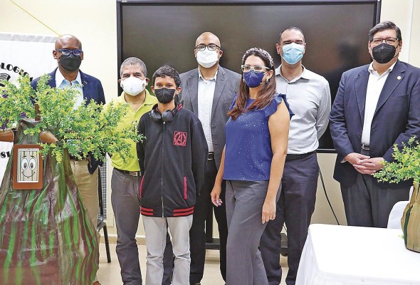 El equipo de investigadores entregó seis dispositivos a sedes del IPHE en el interior del país. El equipo de investigadores entregó seis dispositivos a sedes del IPHE en el interior del país.