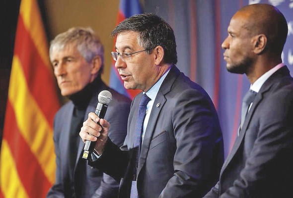 Josep María Bartomeu y el director deportivo Eric Abidal. Josep María Bartomeu y el director deportivo Eric Abidal.