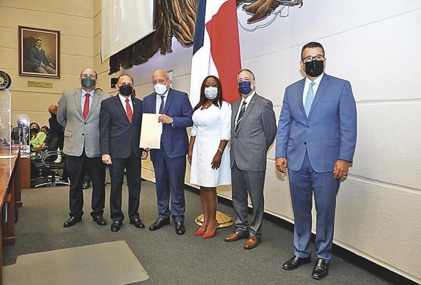 El proyecto de ley fue presentado por los magistrados del TE. El proyecto de ley fue presentado por los magistrados del TE.